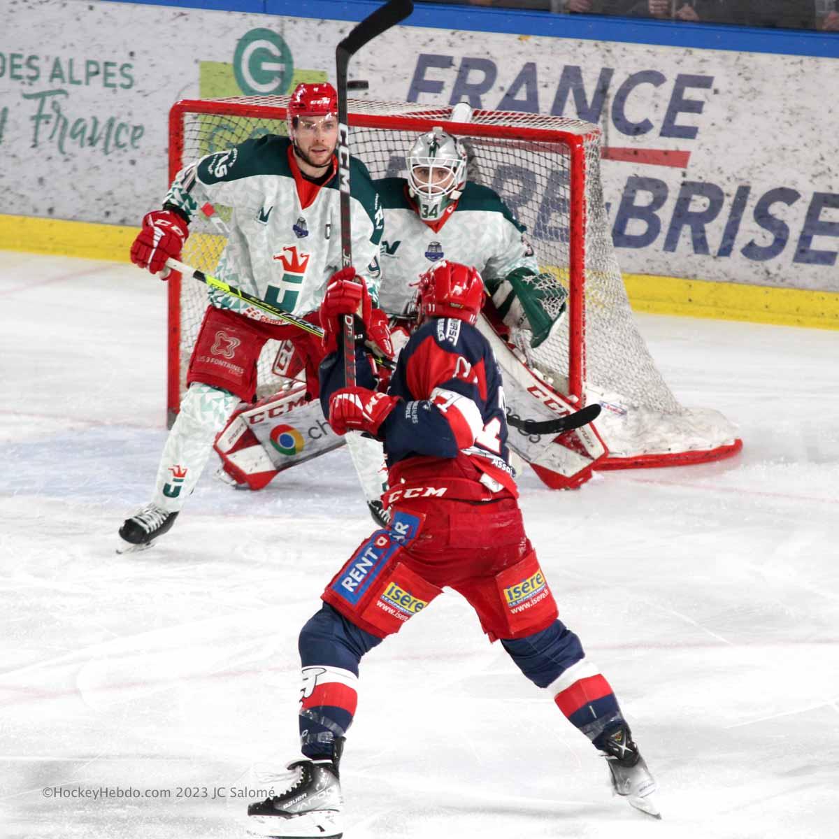 Grenoble  4 - 2 Cergy-Pontoise