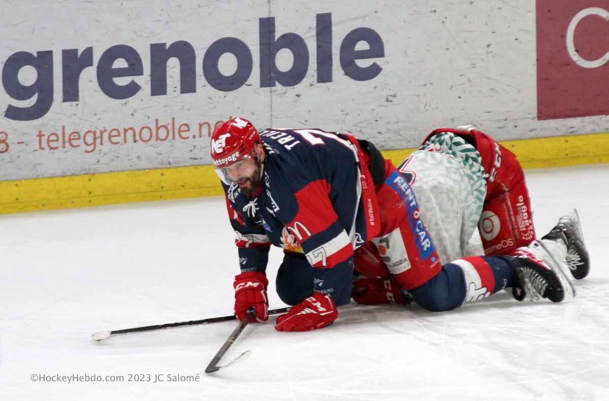 Grenoble  4 - 2 Cergy-Pontoise