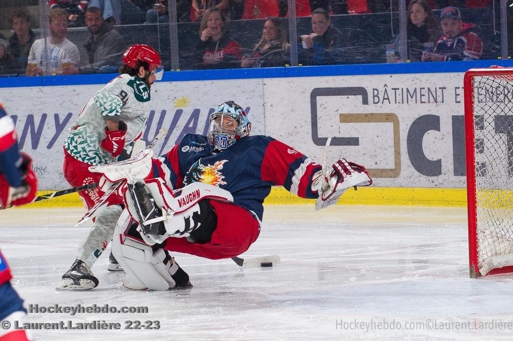 Grenoble  9 - 2 Cergy-Pontoise
