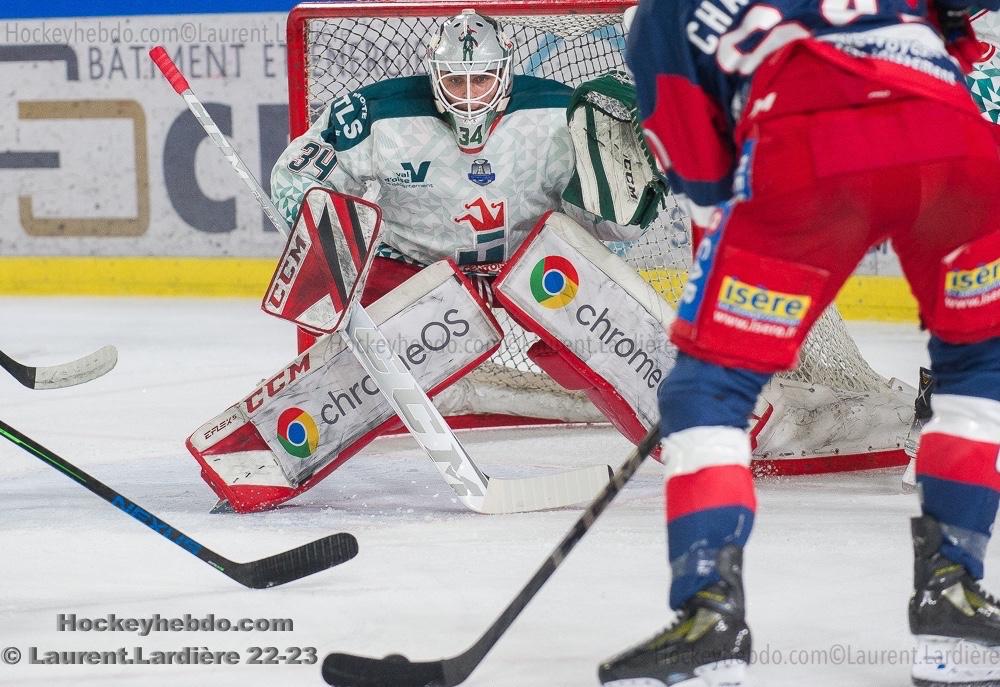 Grenoble  9 - 2 Cergy-Pontoise