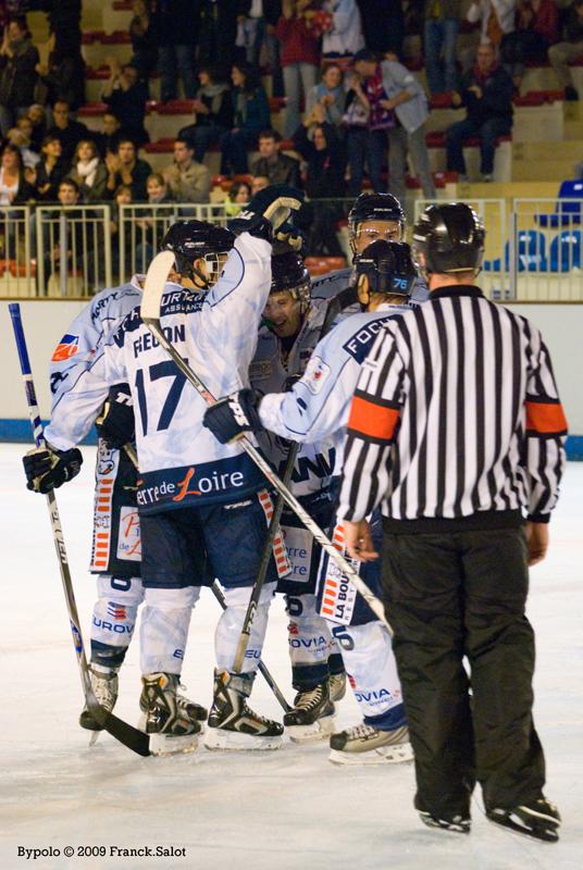Angers  3 - 2 Neuilly/Marne