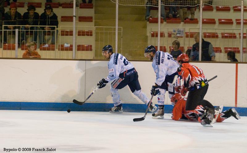 Angers  3 - 2 Neuilly/Marne