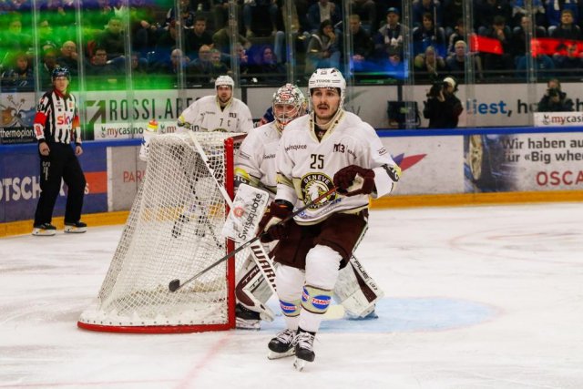 Photo hockey match Zug - Genève le 02/04/2023