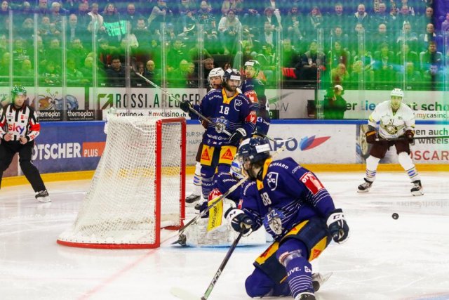 Photo hockey match Zug - Genève le 02/04/2023