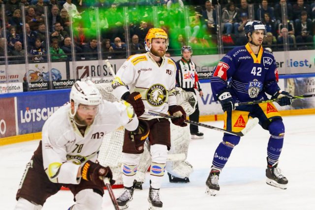 Photo hockey match Zug - Genève le 02/04/2023
