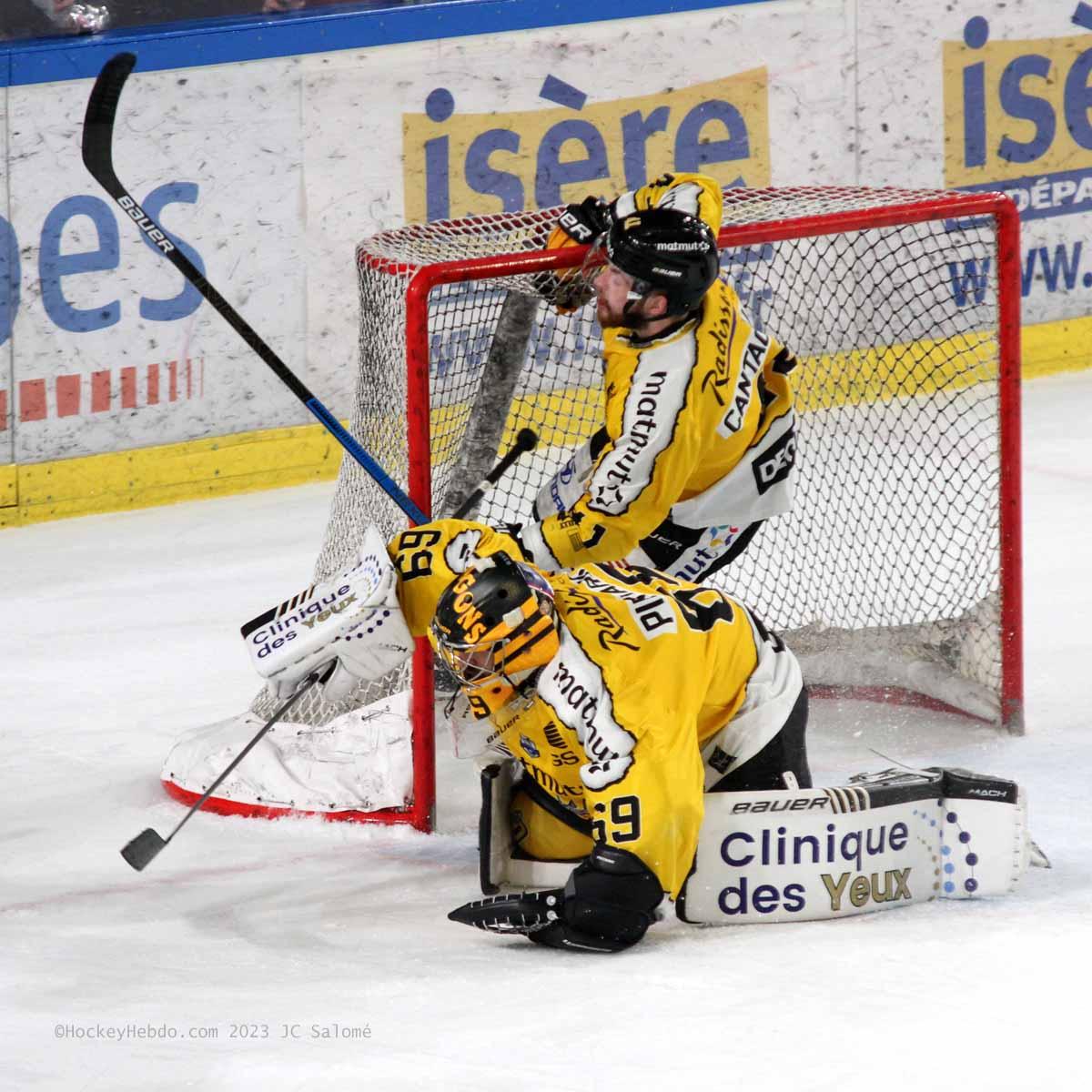 Grenoble  8 - 2 Rouen