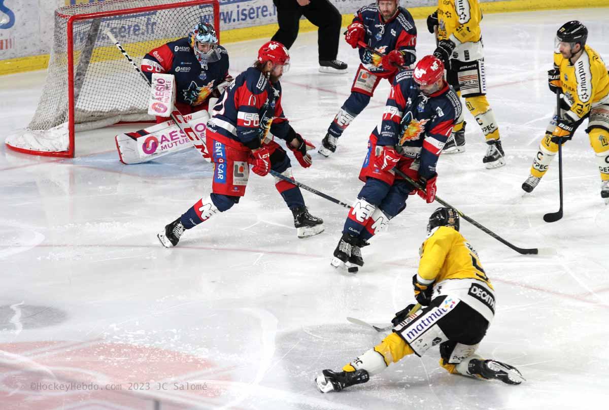 Grenoble  8 - 2 Rouen
