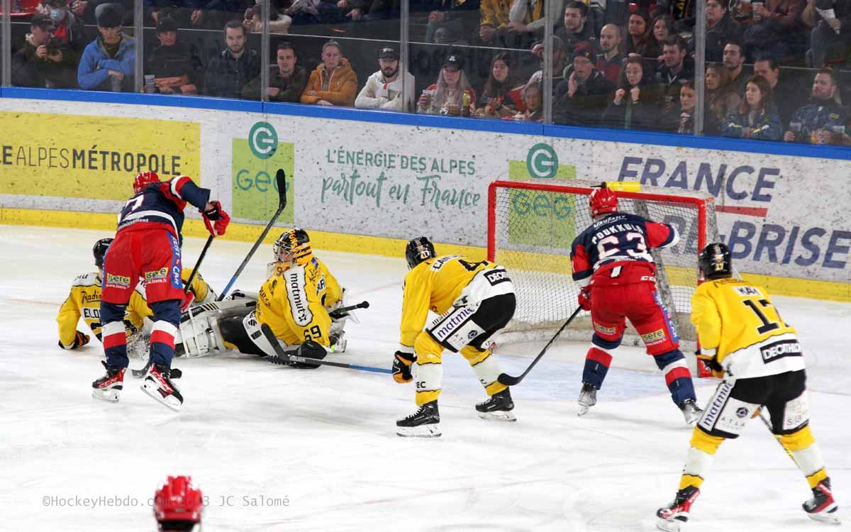 Grenoble  8 - 2 Rouen