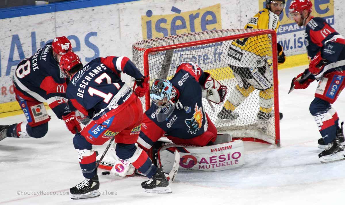 Grenoble  8 - 2 Rouen