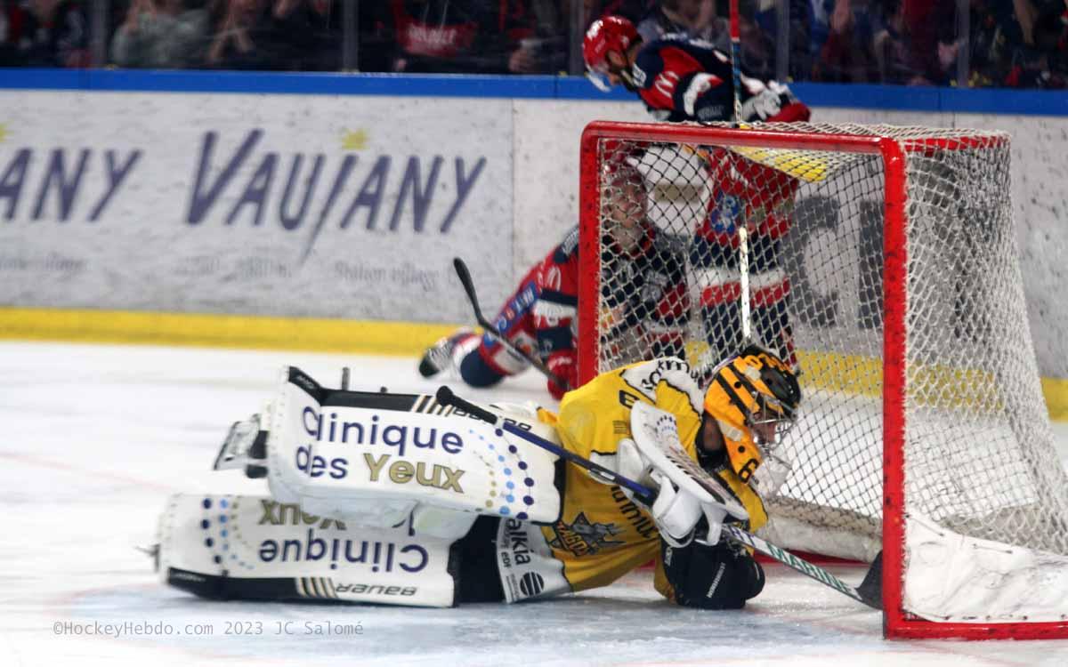 Grenoble  8 - 2 Rouen