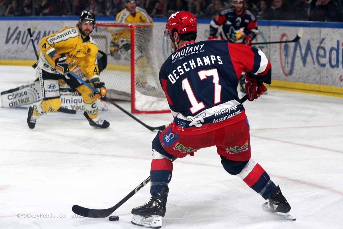 Grenoble  8 - 2 Rouen