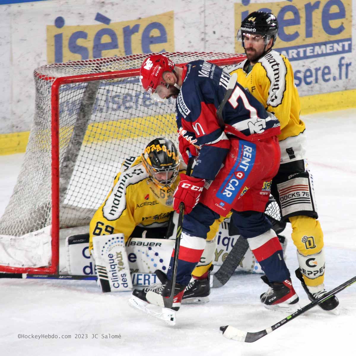 Grenoble  2 - 0 Rouen
