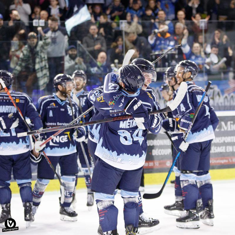Tours  5 - 4 Caen 