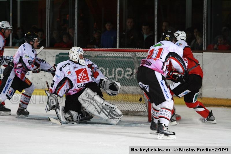 Briançon  6 - 3 Amiens 