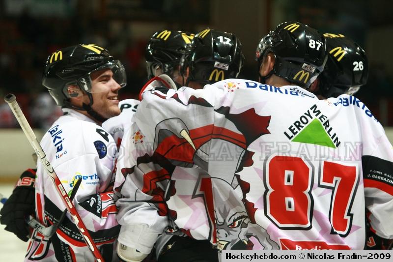 Briançon  6 - 3 Amiens 