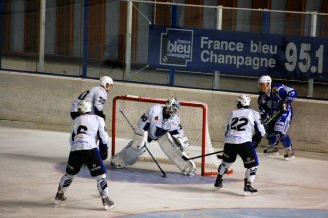 Photo hockey match Reims* - Garges-lès-Gonesse le 26/09/2009