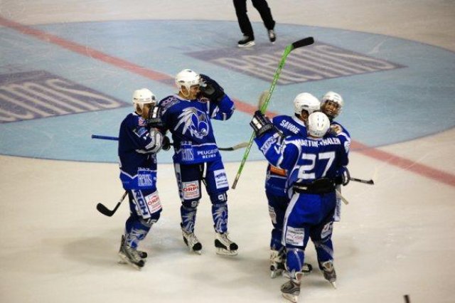 Photo hockey match Reims* - Garges-lès-Gonesse le 26/09/2009