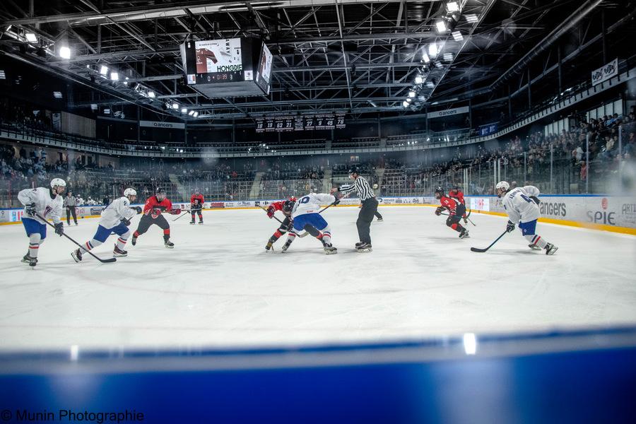 France 2 - 4 Japan