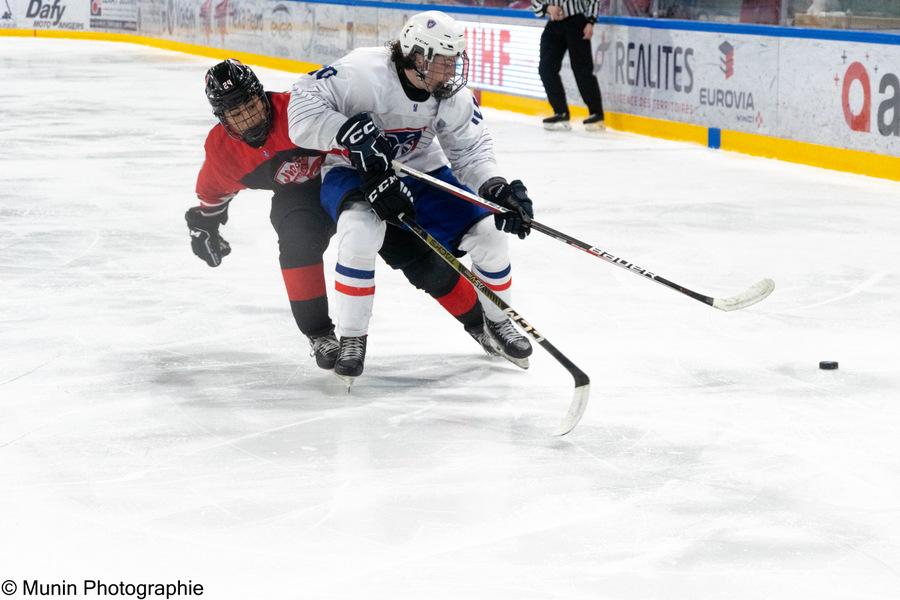 France 2 - 4 Japan