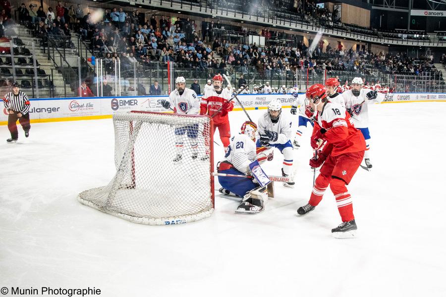 Denmark 3 - 2 France
