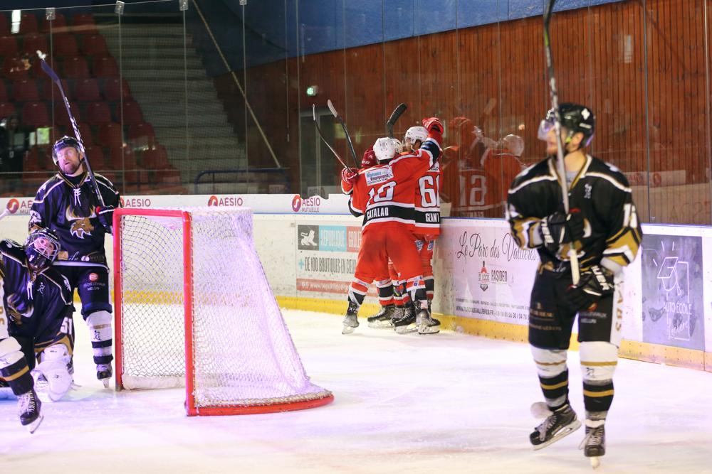 Dijon  2 - 3 Dammarie-les-Lys