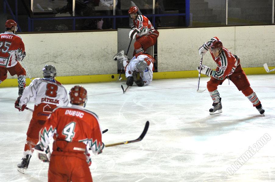 Courbevoie  6 - 3 Annecy
