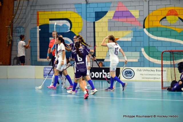 Photo hockey reportage U19 WFCQ : Les Bleuettes boivent la tasse