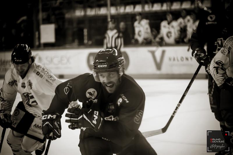 Cergy-Pontoise 8 - 3 Amiens 