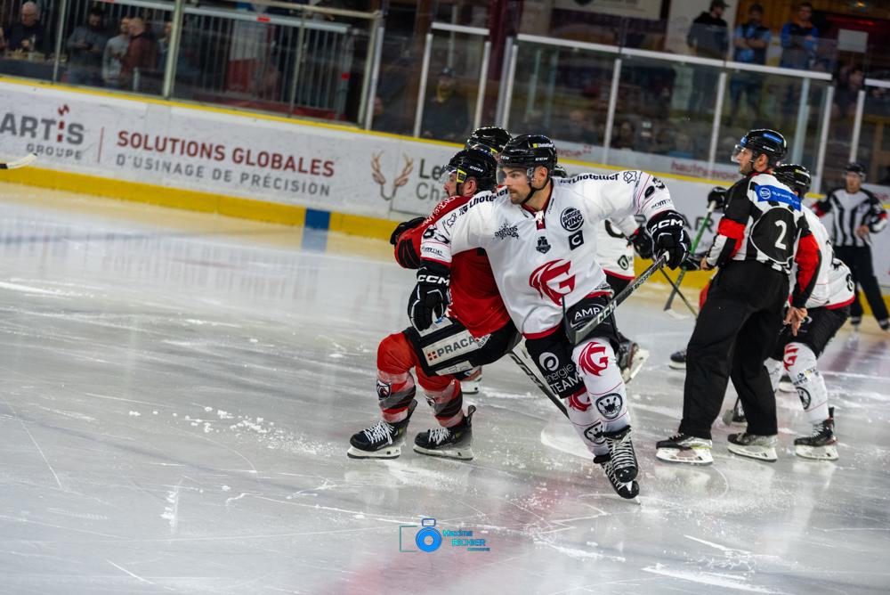 Chamonix  1 - 4 Amiens 