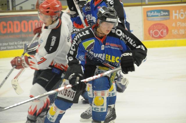 Caen  7 - 2 Neuilly/Marne