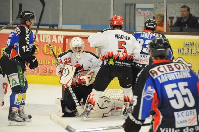 Caen  7 - 2 Neuilly/Marne