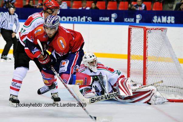 Grenoble  15 - 1 Mont-Blanc