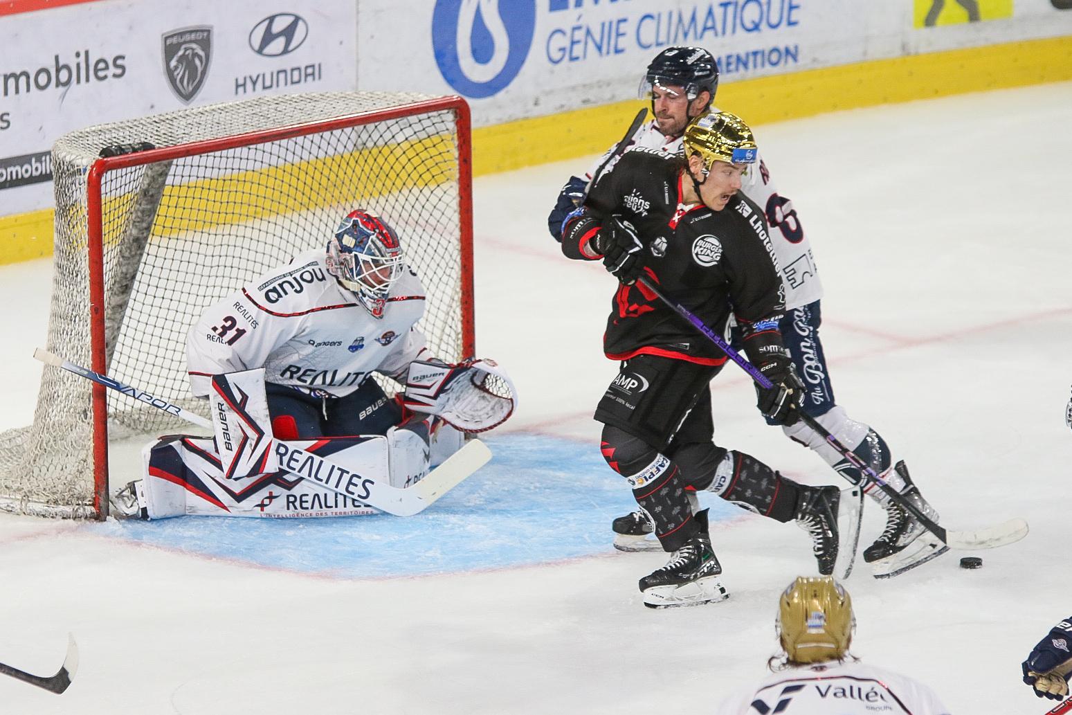 Amiens  2 - 4 Angers 