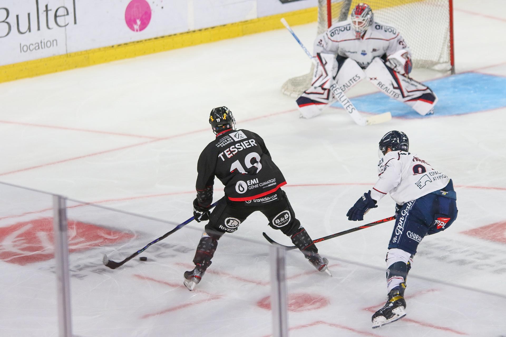 Amiens  2 - 4 Angers 