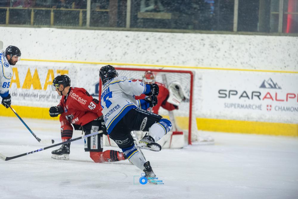 Chamonix  5 - 3 Gap 