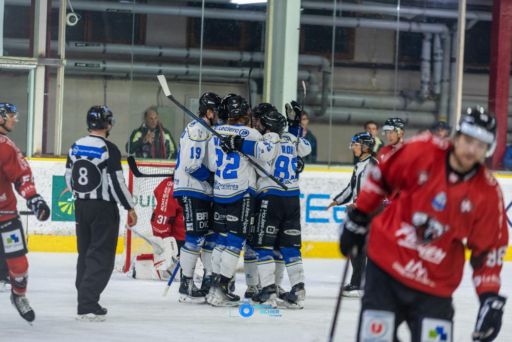 Chamonix  5 - 3 Gap 