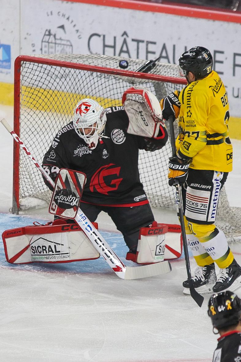 Amiens  3 - 5 Rouen