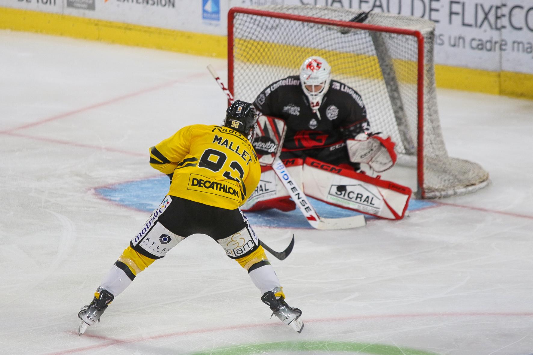 Amiens  3 - 5 Rouen