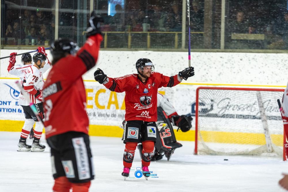 Chamonix  4 - 0 Nice