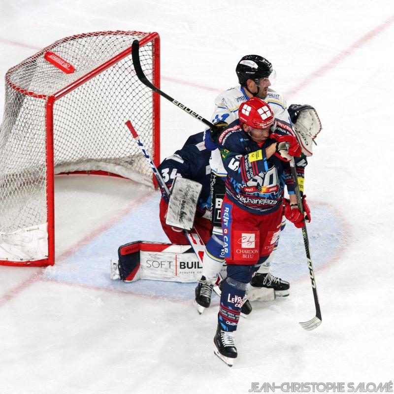 Grenoble  7 - 1 Gap 