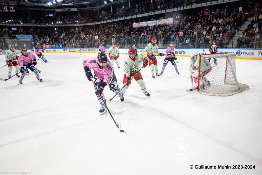 Angers  4 - 3 Cergy-Pontoise