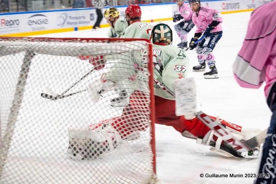 Angers  4 - 3 Cergy-Pontoise