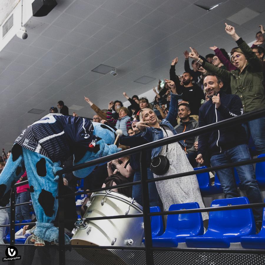 Tours  2 - 3 Cholet 