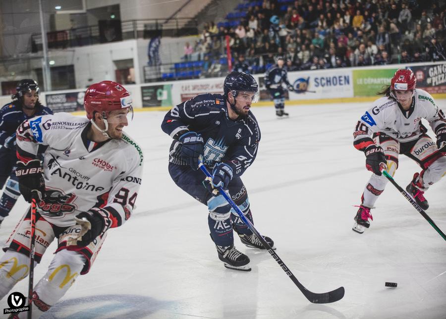 Tours  2 - 3 Cholet 