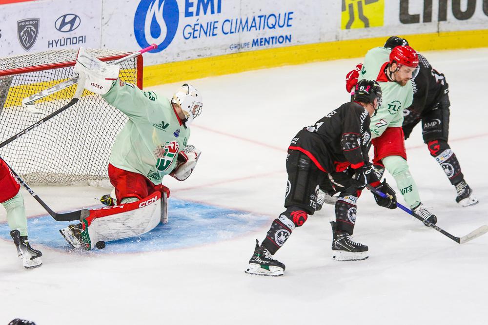 Amiens  4 - 5 Cergy-Pontoise