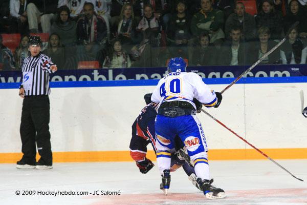 Grenoble  4 - 0 Villard-de-Lans