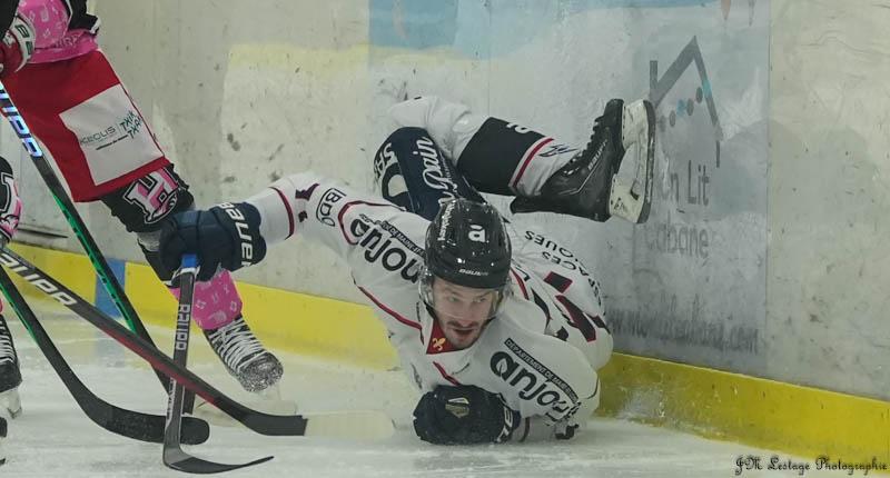 Anglet 0 - 4 Angers 