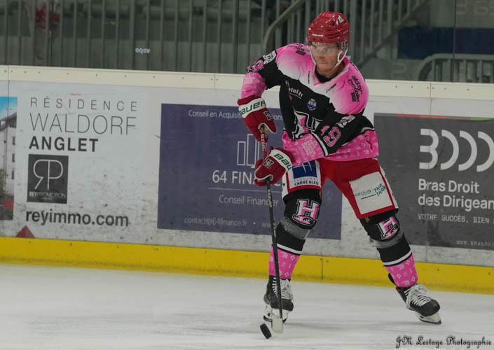 Anglet 0 - 4 Angers 