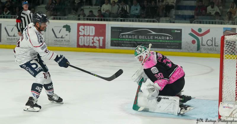 Anglet 0 - 4 Angers 