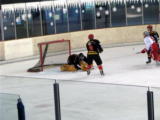 Besançon 0 - 6 Annecy